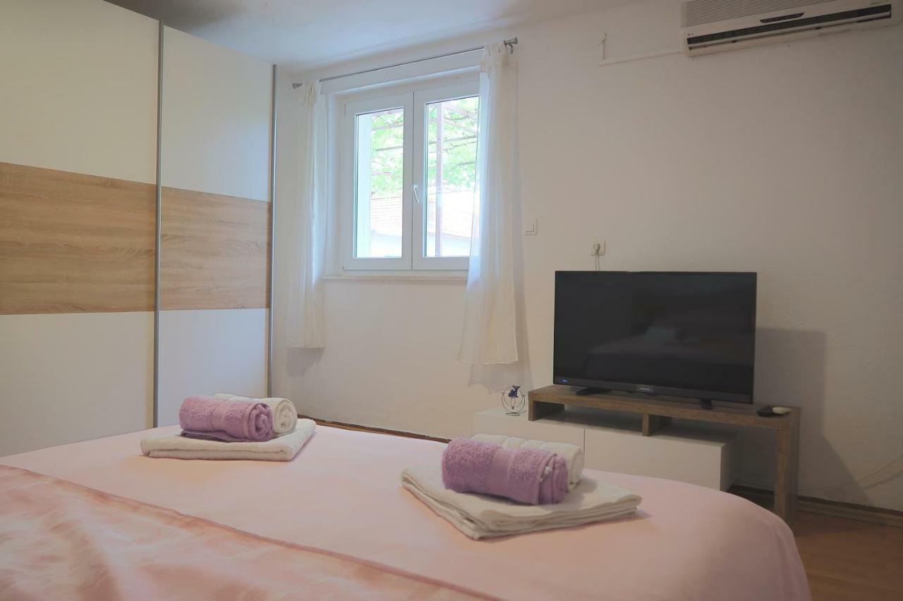 Studio Apartman Mia Stobrec Ngoại thất bức ảnh