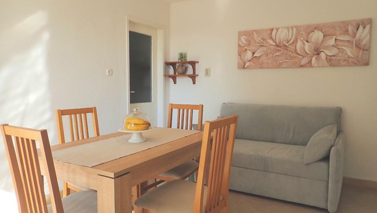Studio Apartman Mia Stobrec Ngoại thất bức ảnh